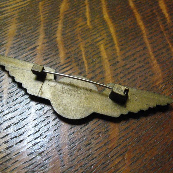 ✈️ Delta Air Lines Vintage Junior Pilot Wings - Picture 3 of 4